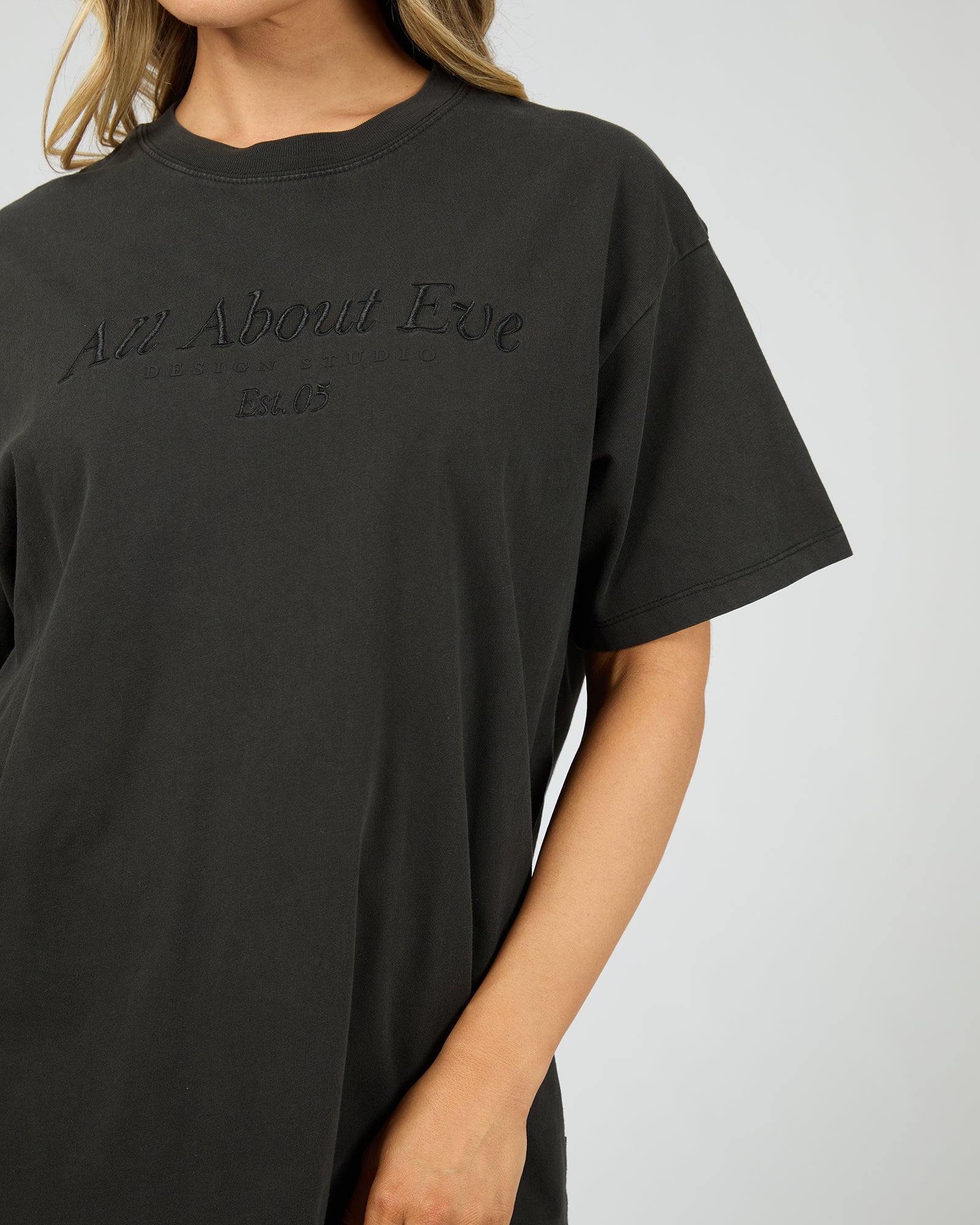 Aae Timeless Tee Washed Black - Image 6