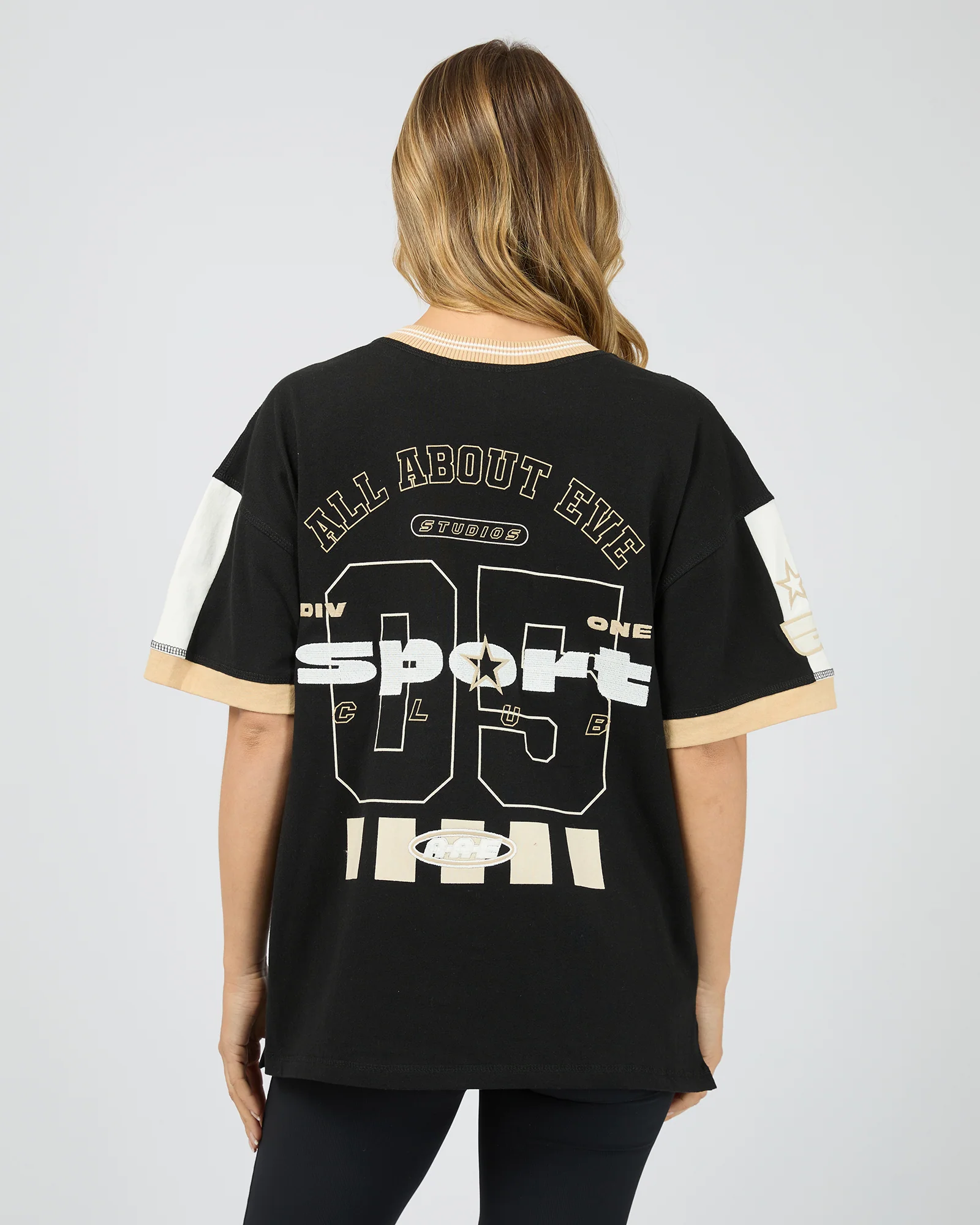 Allstar V-Neck Tee Black - Image 3