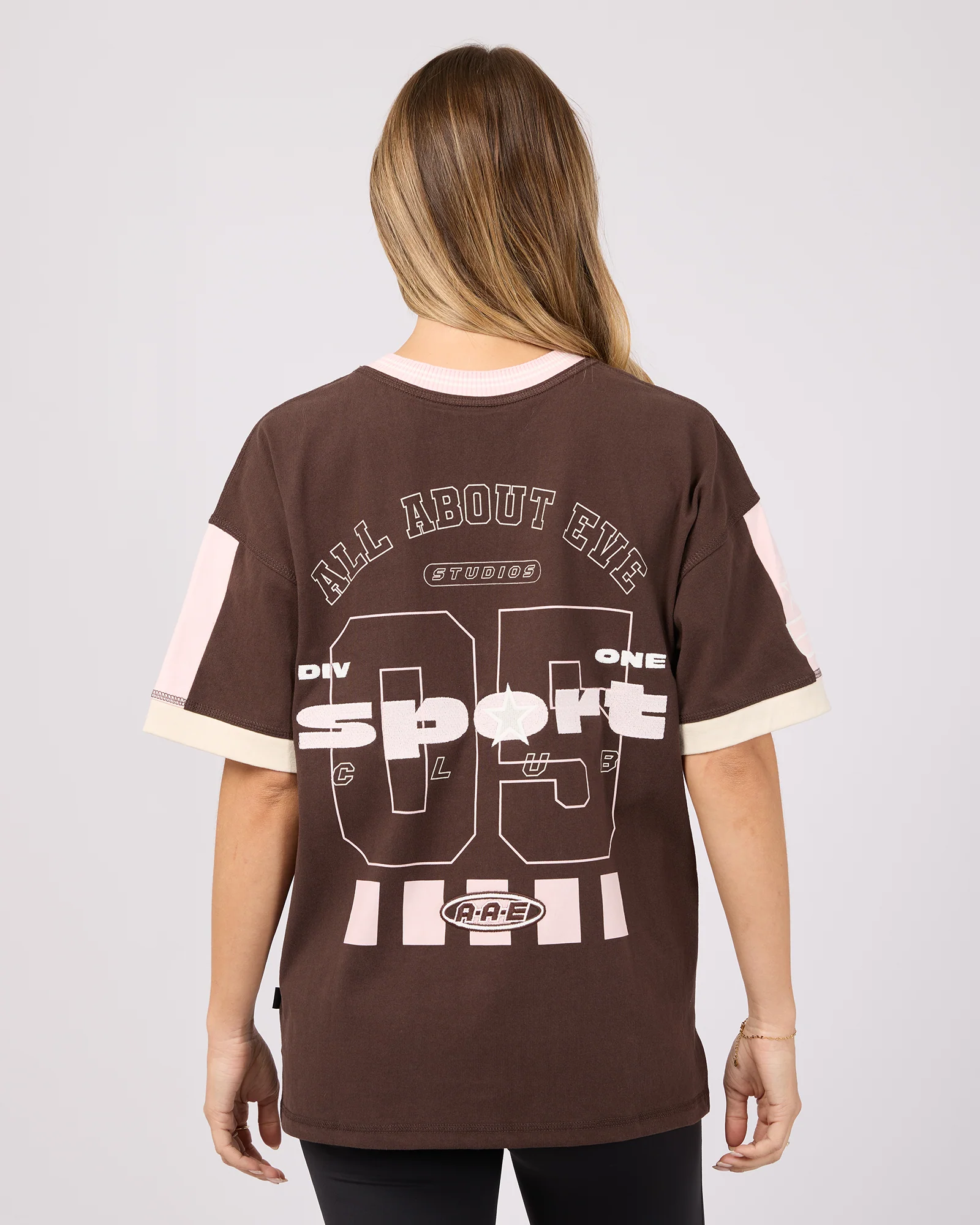 Allstar V-Neck Tee Brown - Image 3