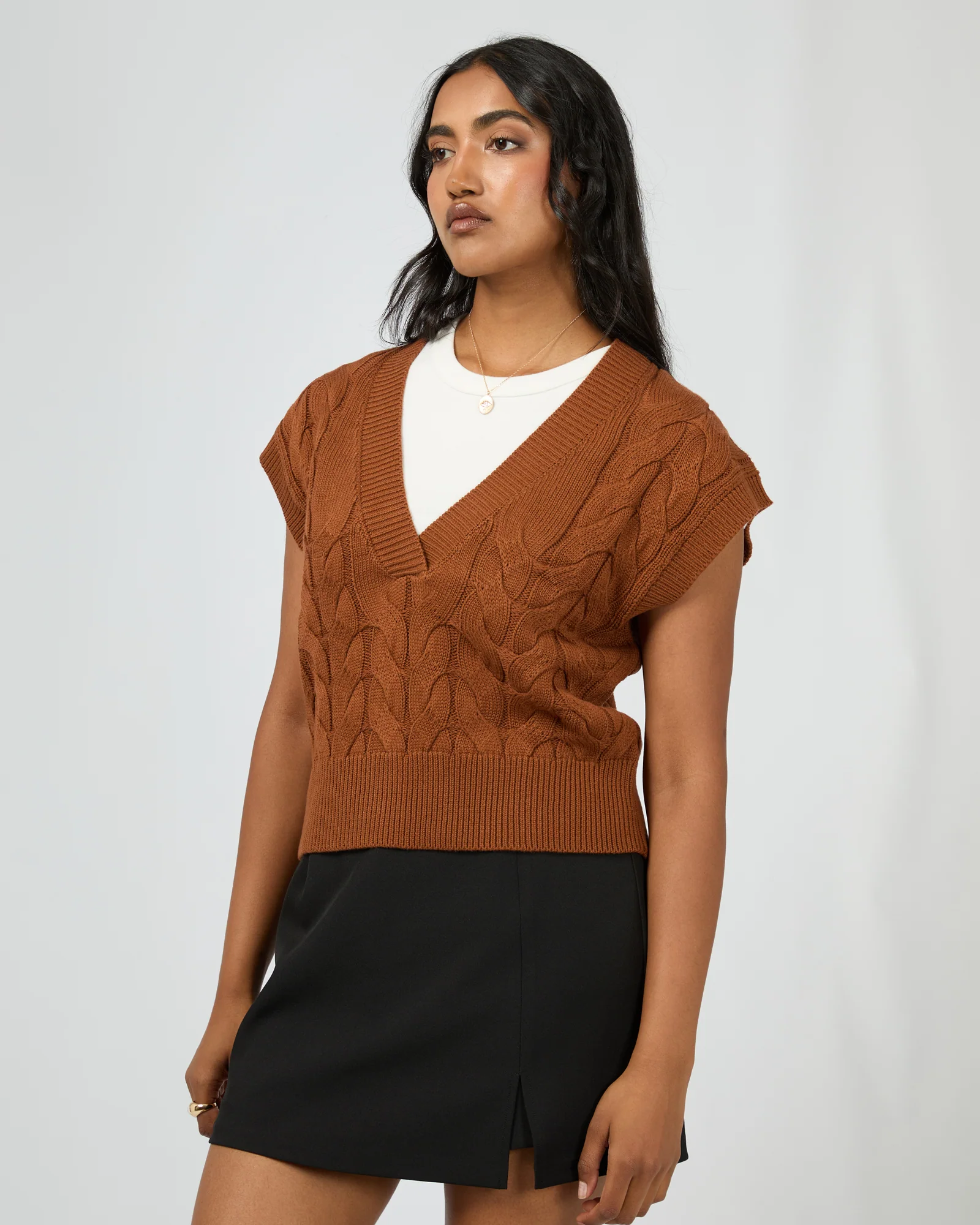 Brooklyn Knit Vest Cinnamon - Image 4