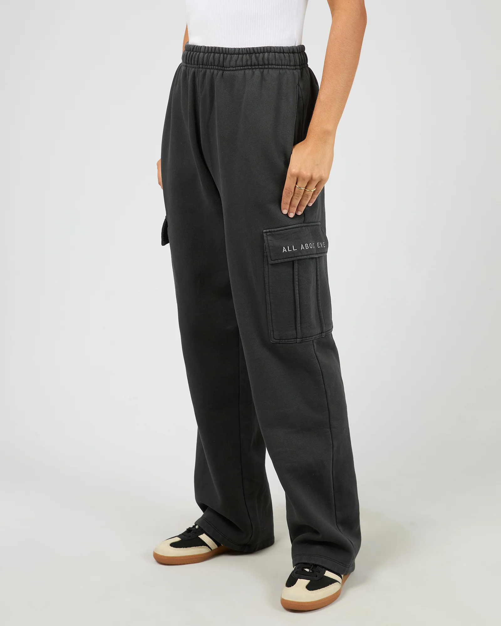 Aae Washed Cargo Trackpant Washed Black - Image 4