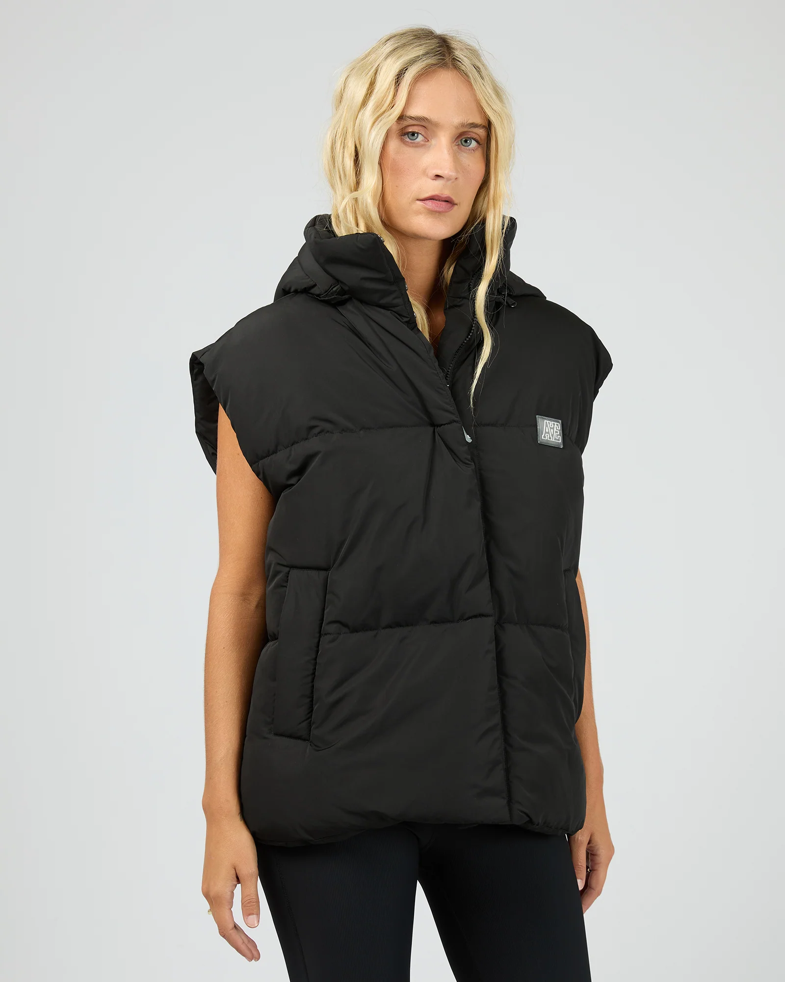 Elevate Puffer Vest Black - Image 4