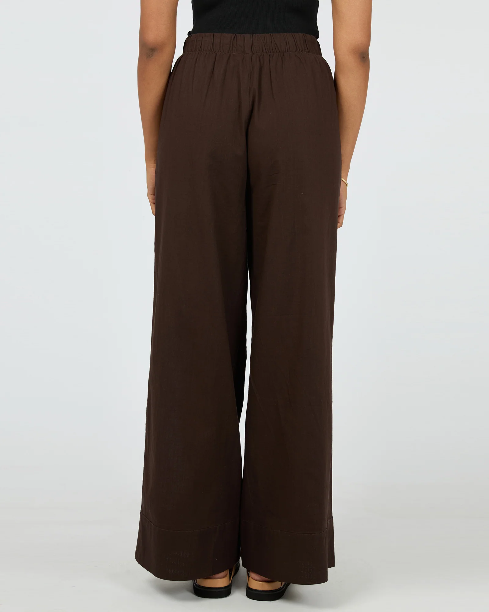 Essential Pant Brown - Image 3