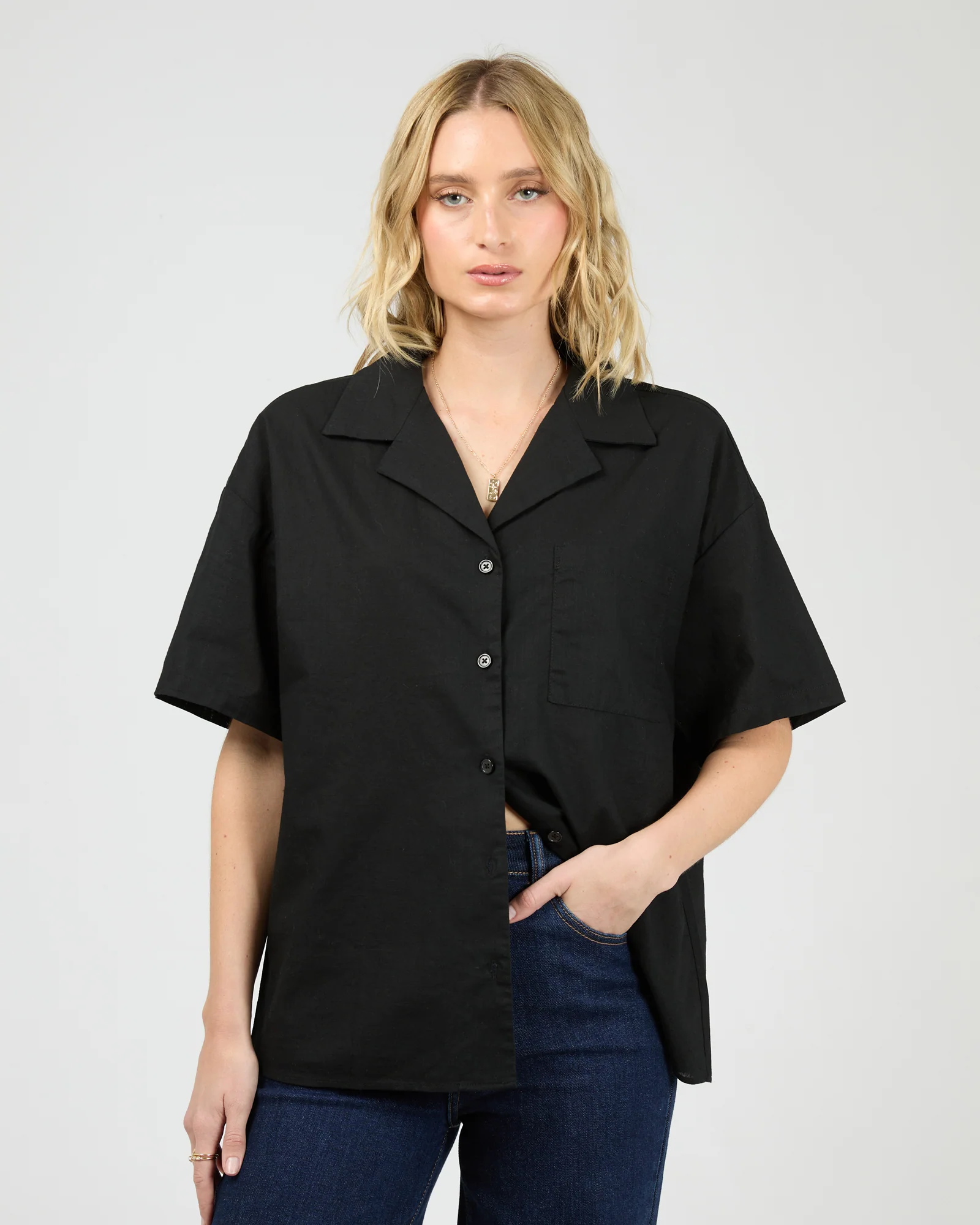 Essential Shirt Black