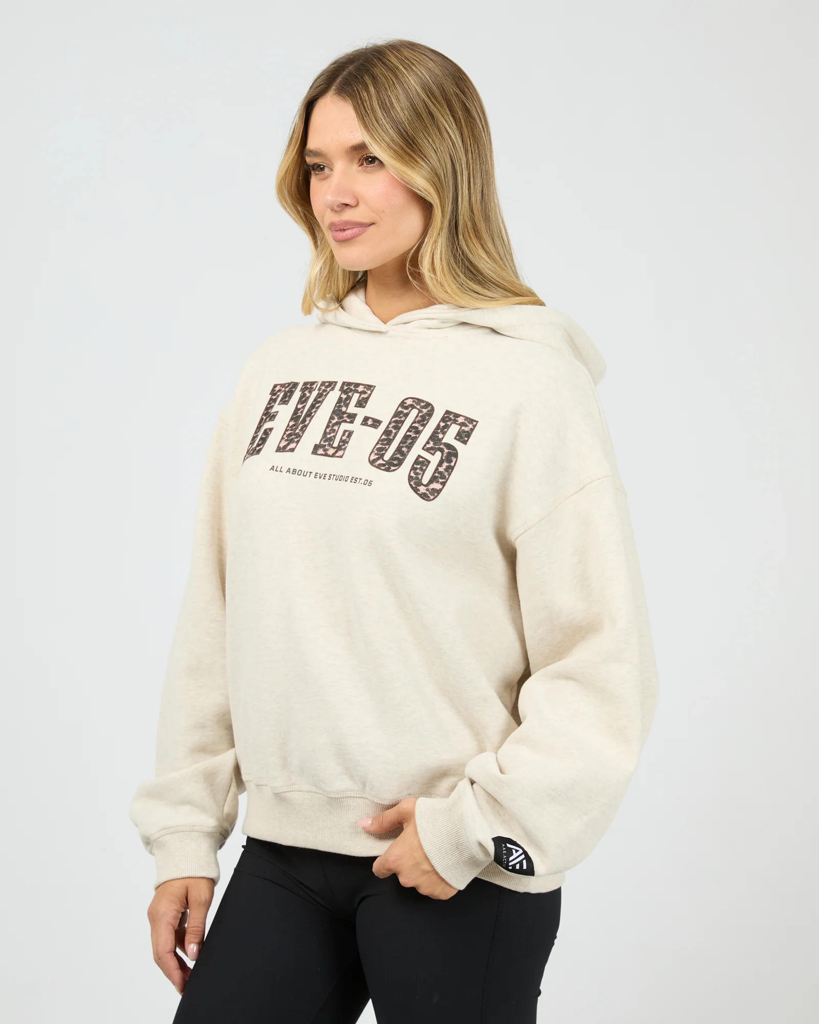 Eve Club House Box Hoodie Oat - Image 4