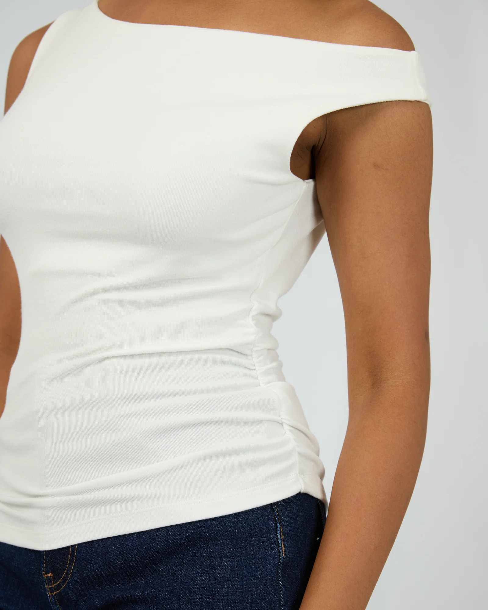 Kylie Off Shoulder Top Vintage White - Image 5