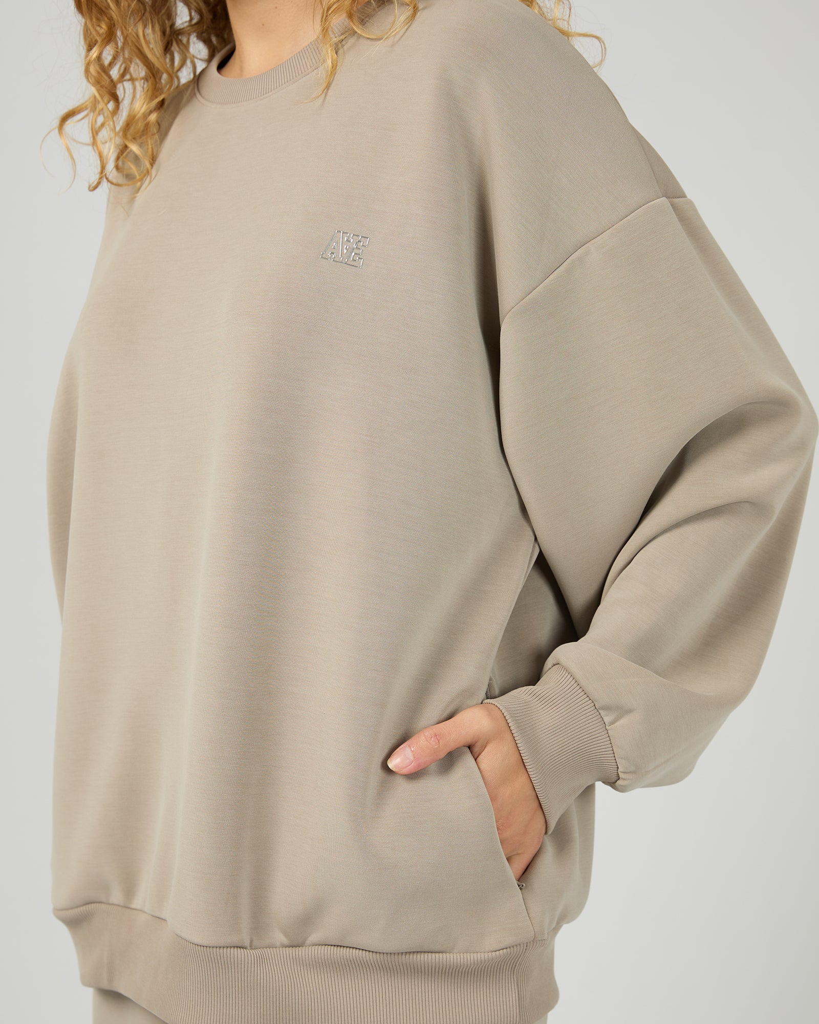 Luxe Active Box Crew Stone - Image 5