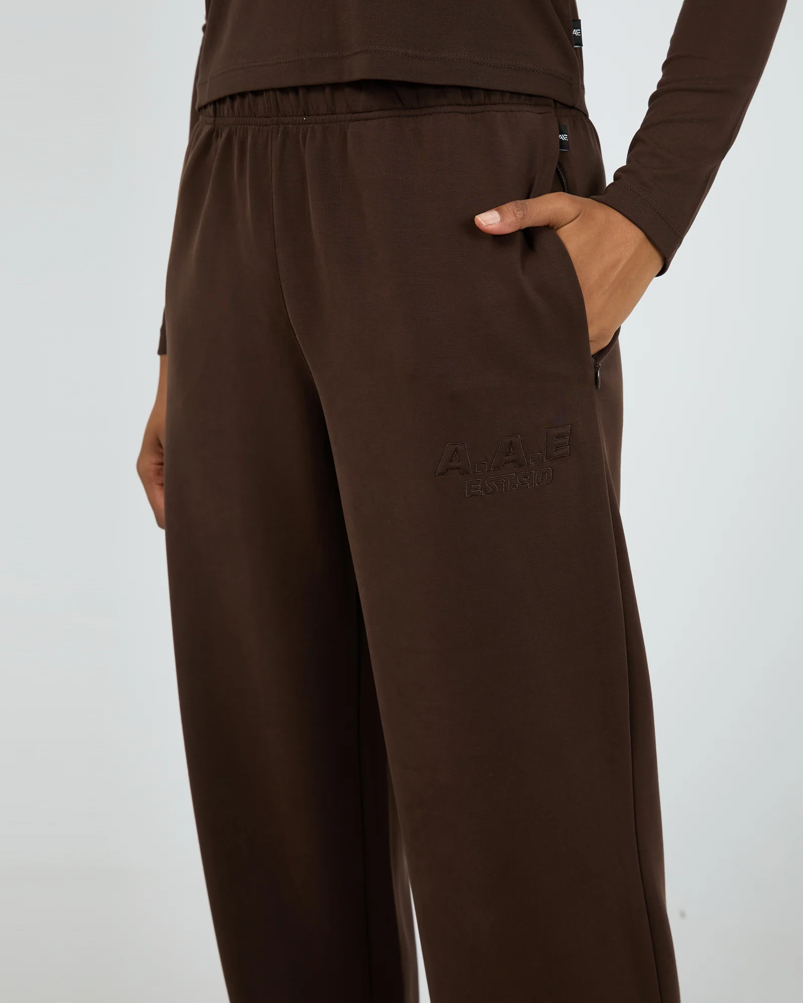 Luxe Active Pant Brown - Image 5