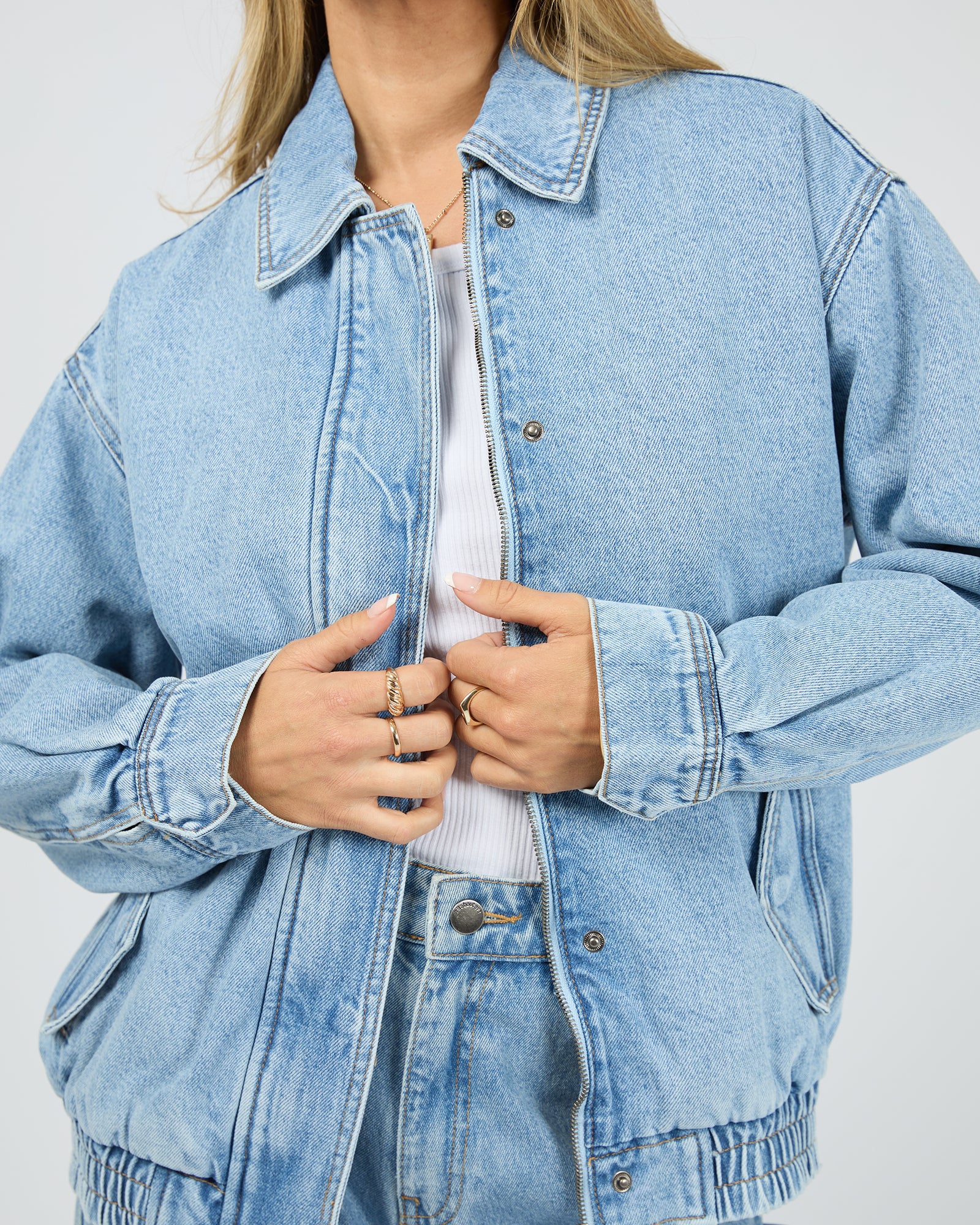Max Bomber Light Blue - Image 5