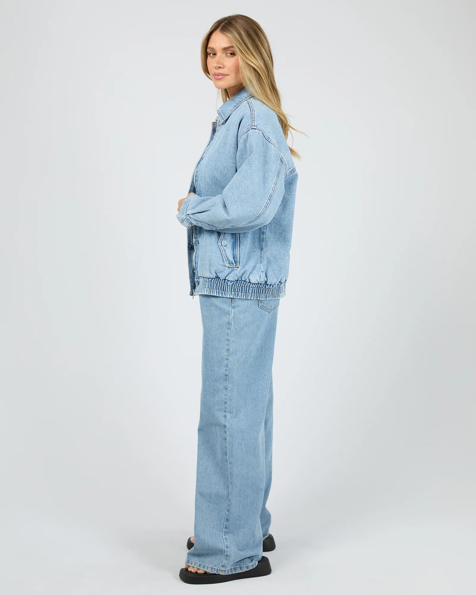 Max Bomber Light Blue - Image 6