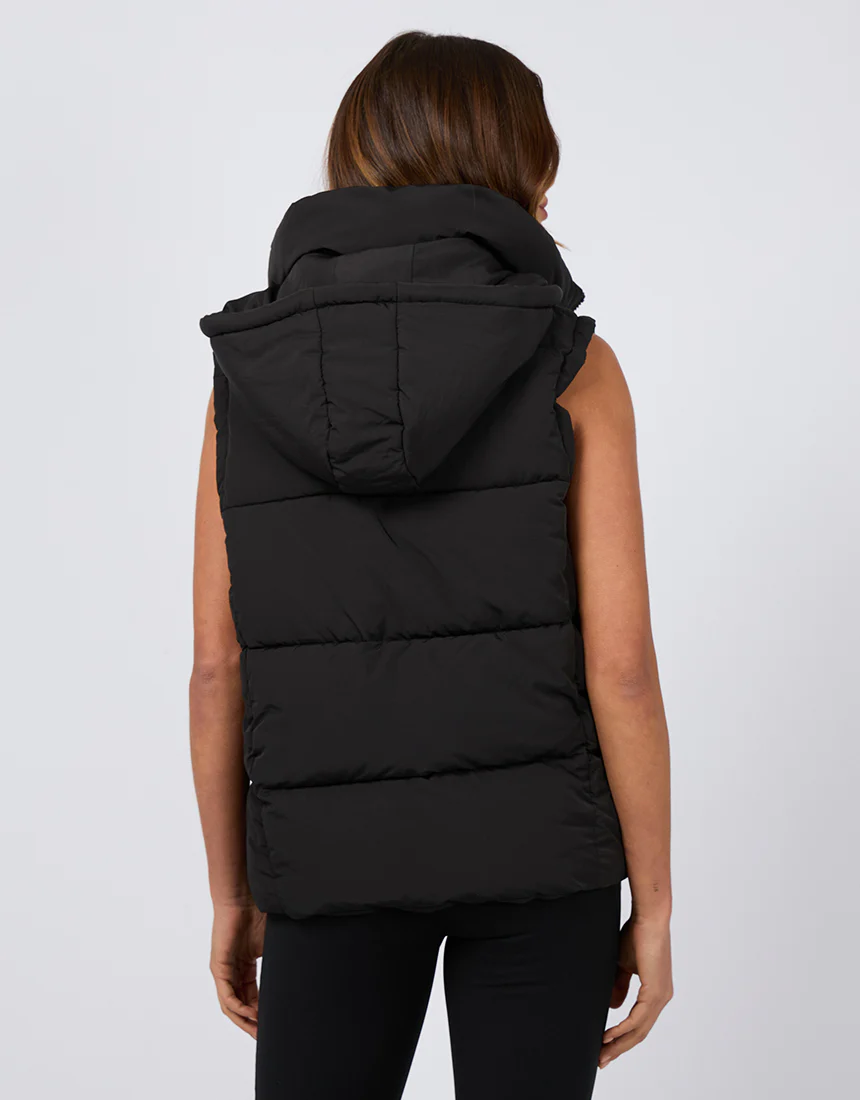 Remi Luxe Puffer Vest Black - Image 3