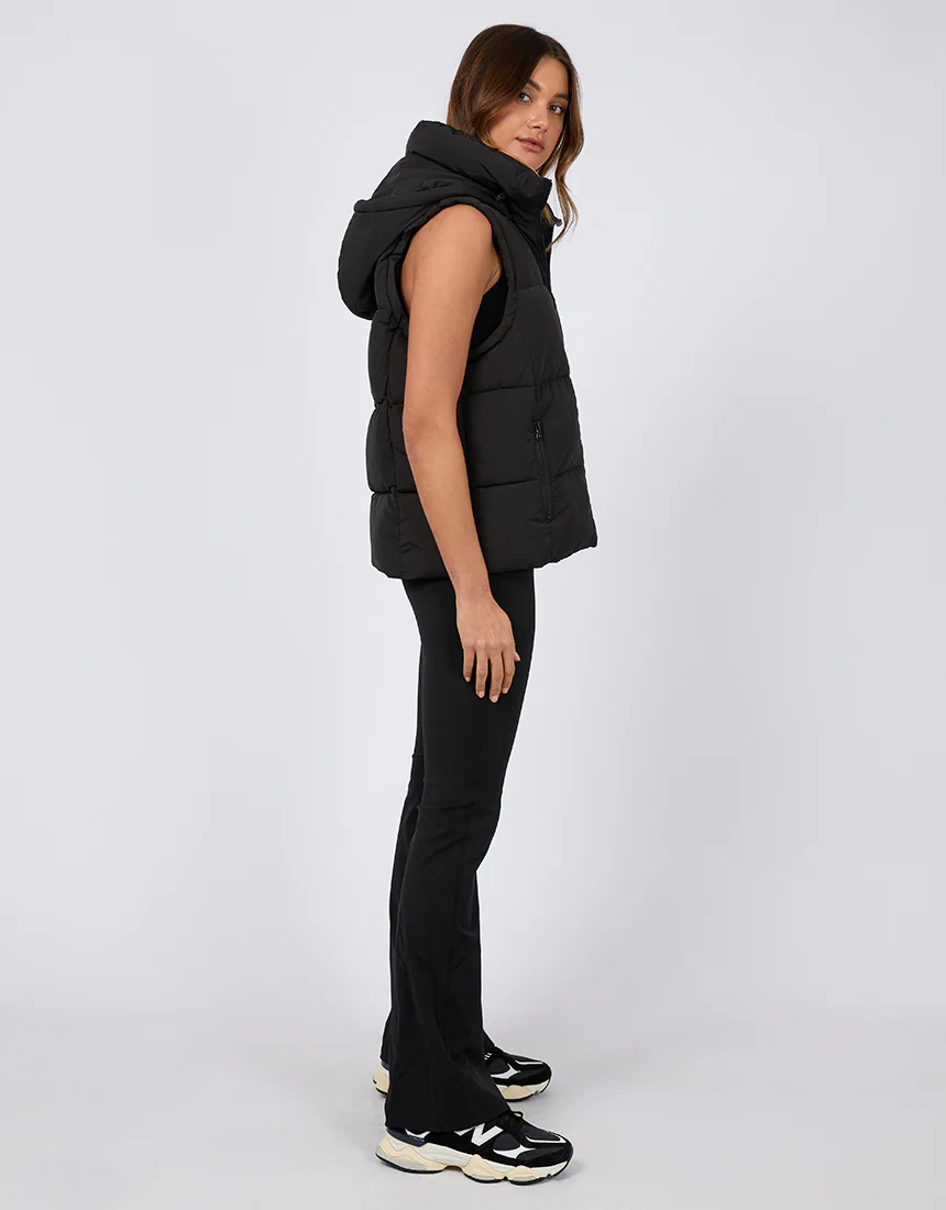 Remi Luxe Puffer Vest Black - Image 6