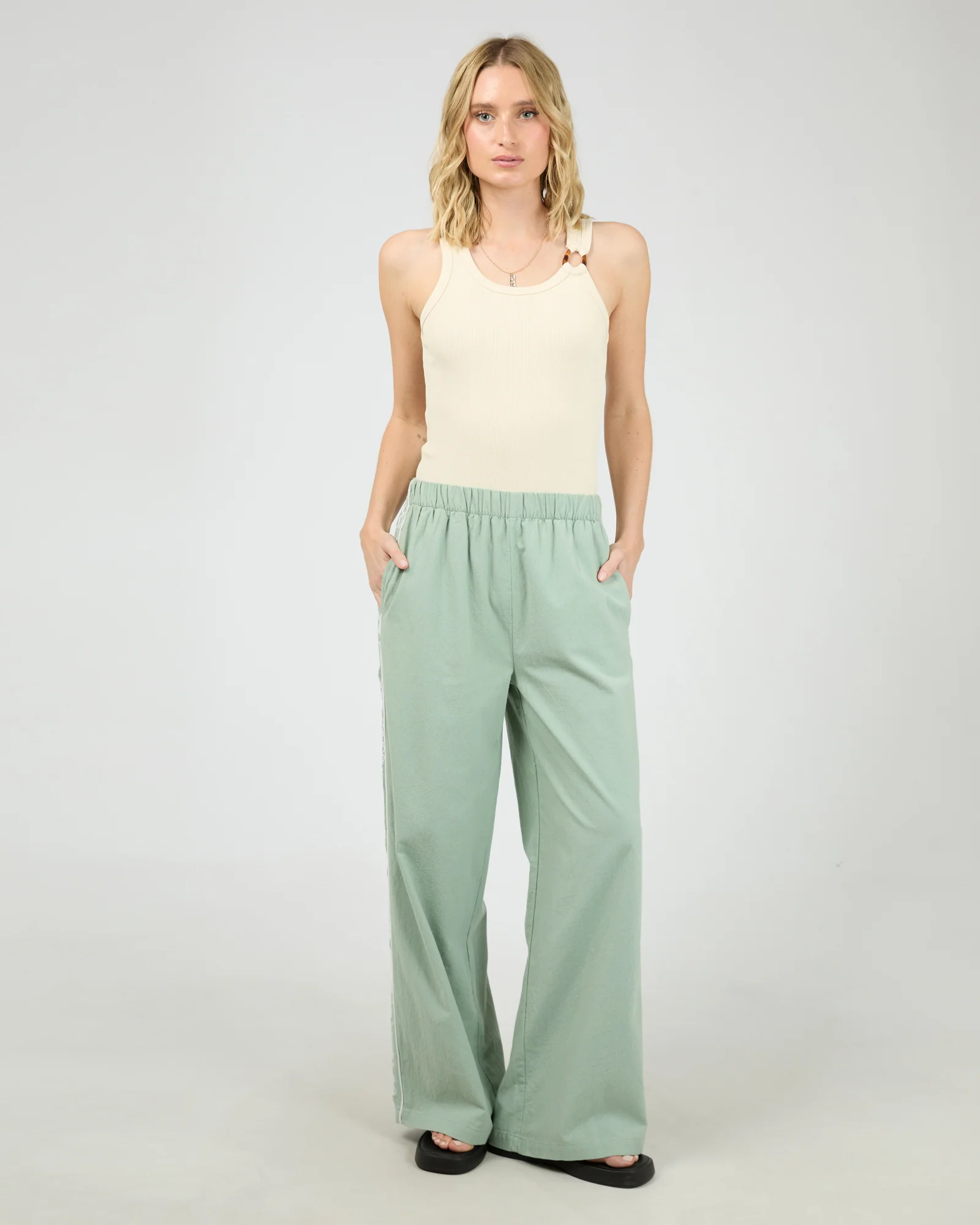 Sigrid Pant Sage - Image 4