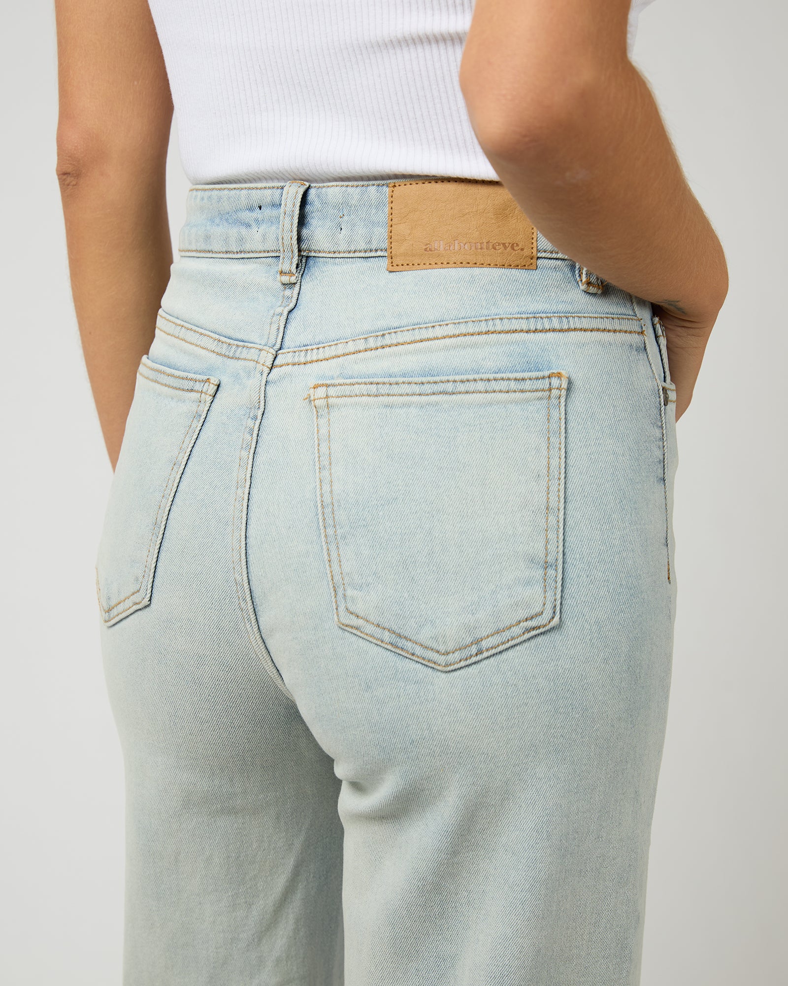 Skye Comfort Jean Light Blue - Image 5