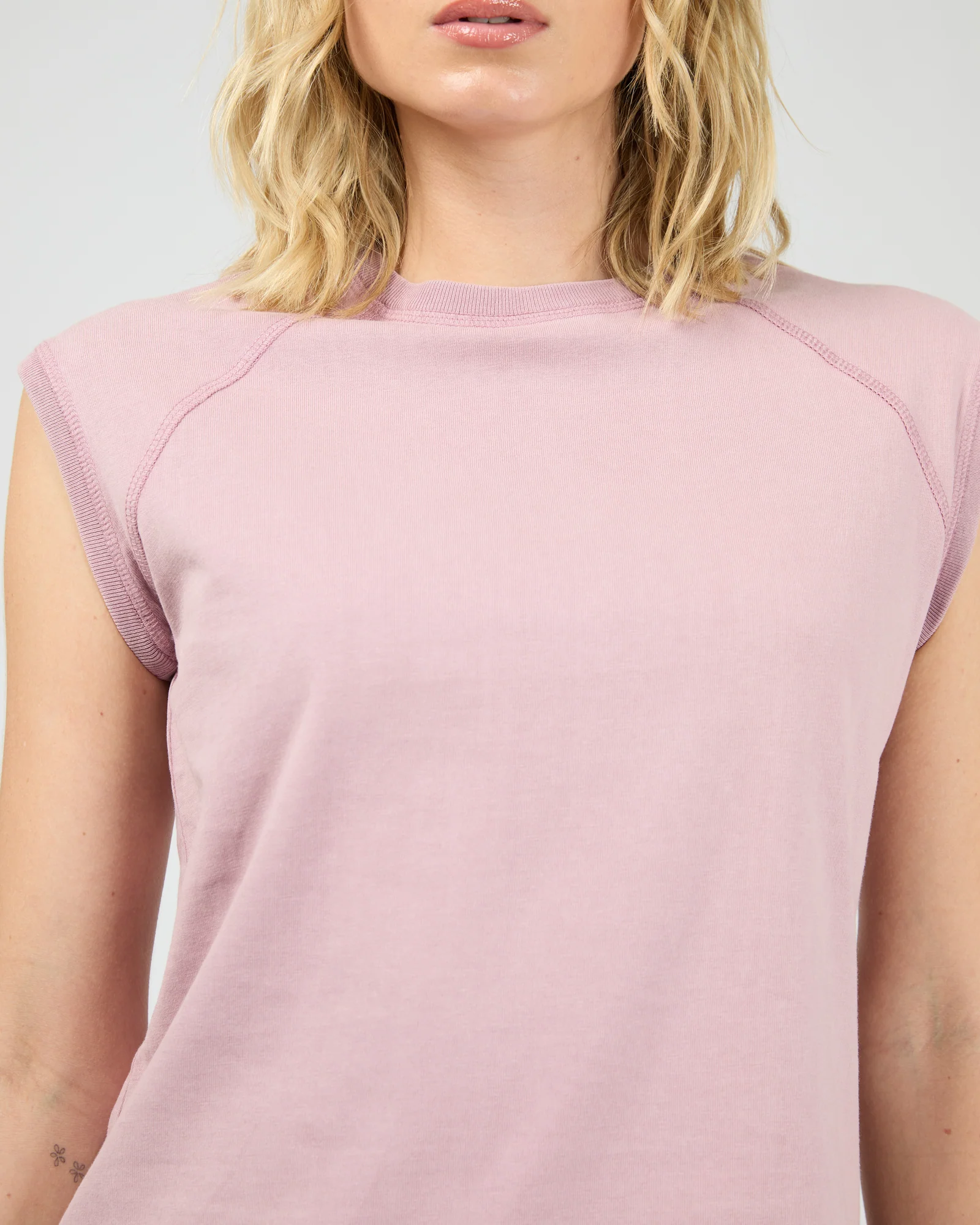 Washed Raglan Tee Quartz Pink - Image 5