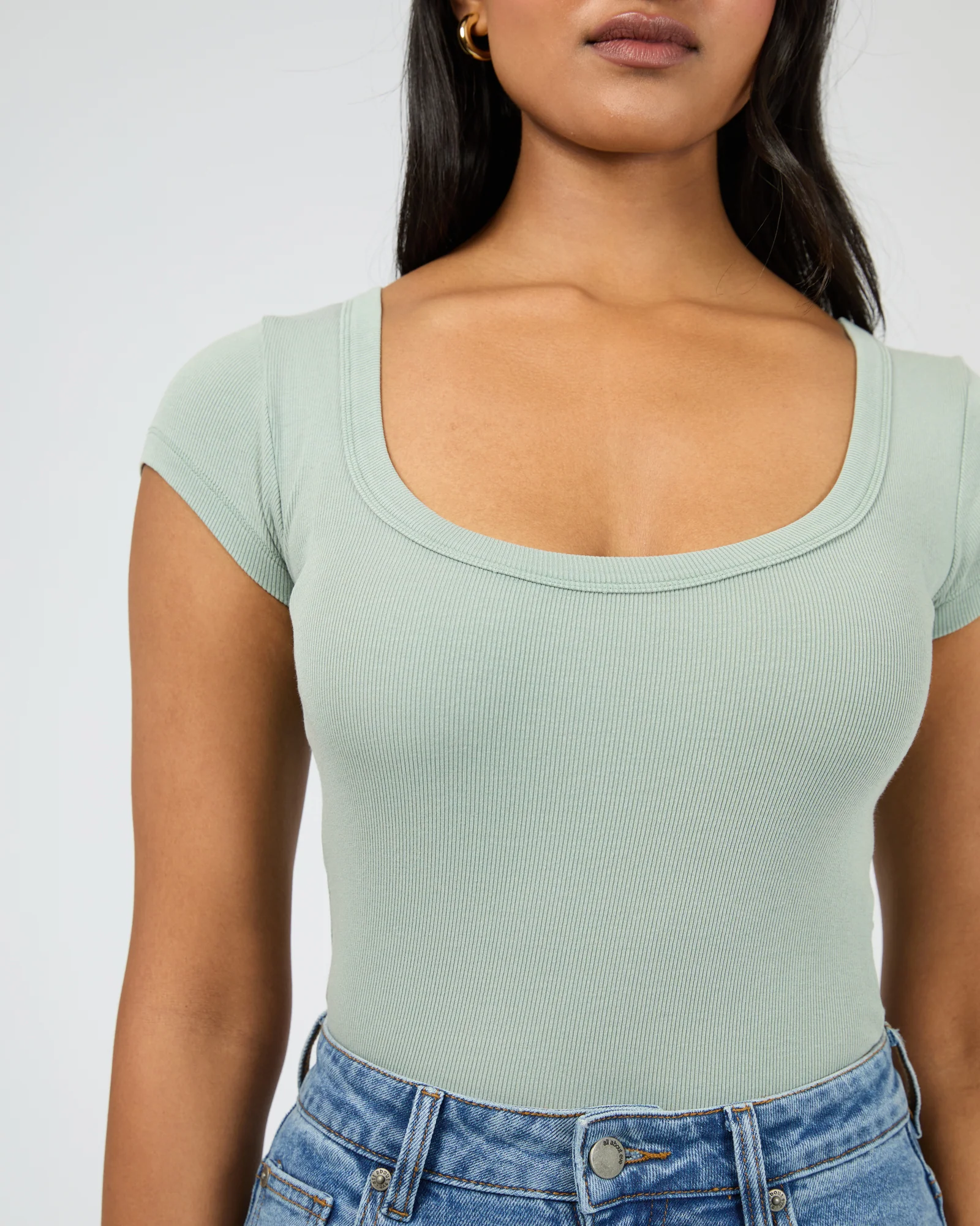 Washed Rib Scoop Neck Tee Sage - Image 5
