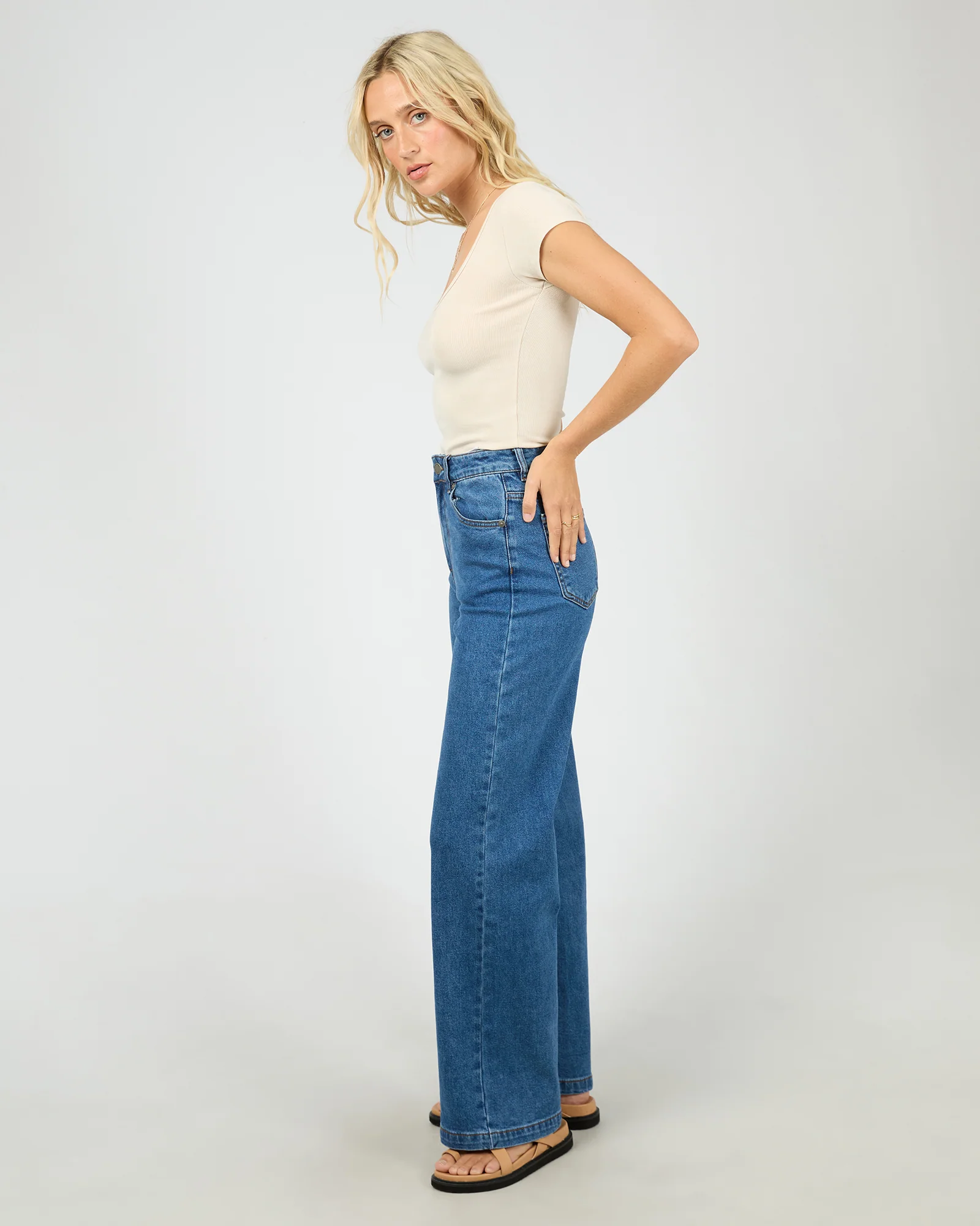 Washed Rib Scoop Neck Tee Vanilla - Image 6